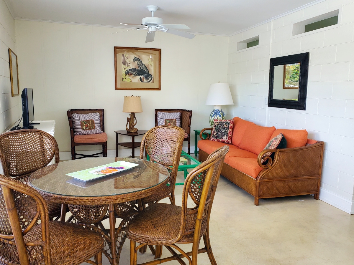 South Beach Place, Vero Beach, Expedition Room features a 